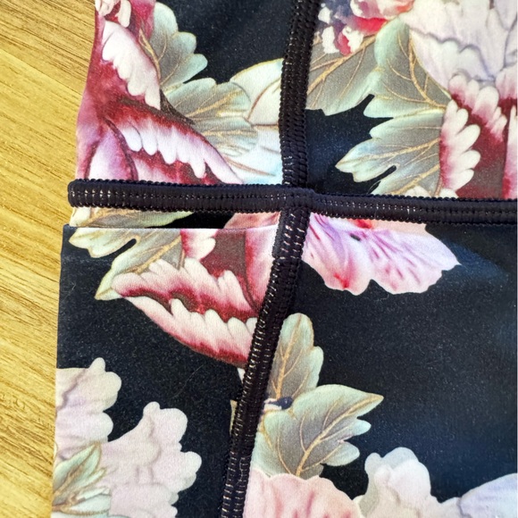 athleta • floral yoga leggings w/pockets • small - Picture 5 of 7